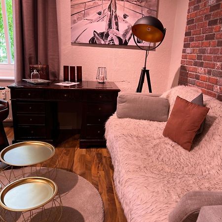 Charmante Ferienwohnung In Dresden Striesen - Frau Pie Appartement Bagian luar foto
