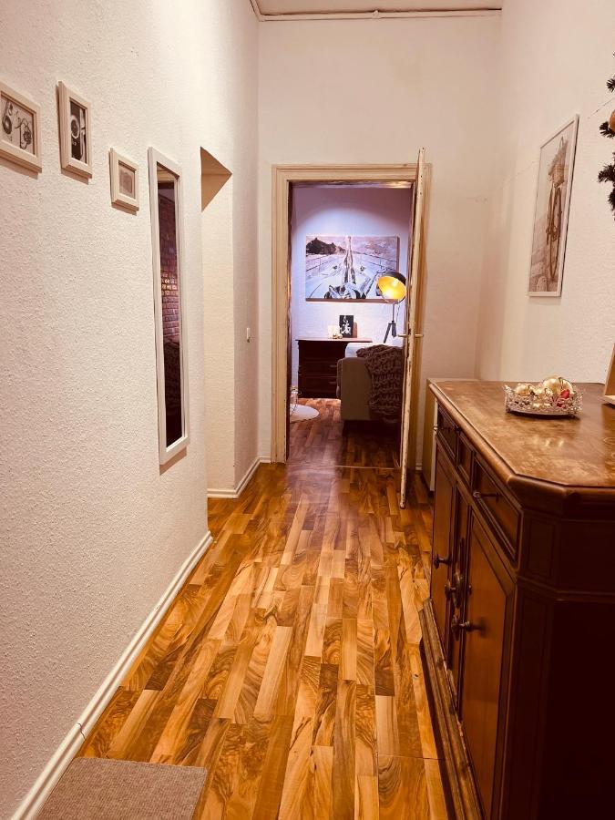 Charmante Ferienwohnung In Dresden Striesen - Frau Pie Appartement Bagian luar foto